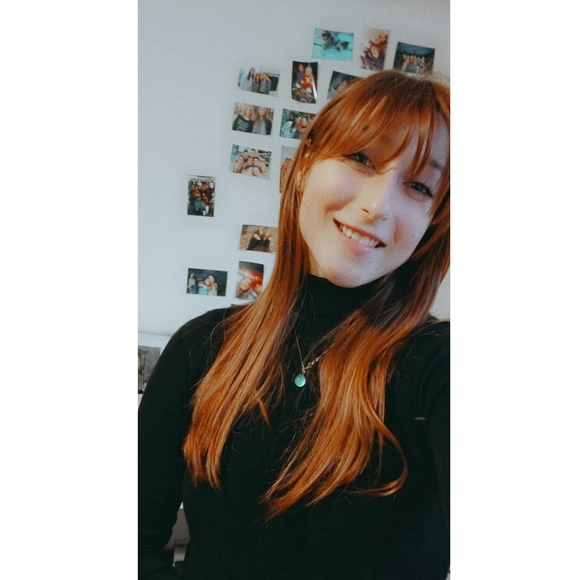 Meet your Posher, Sabrina - Picture 1 of 1